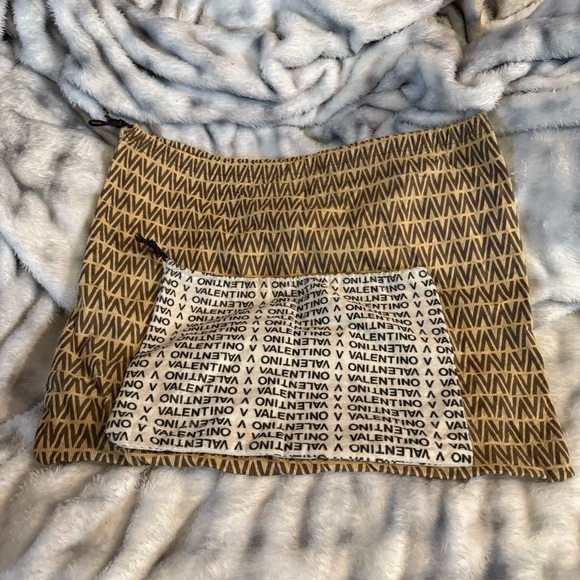 Valentino Garavani - Picture 7 of 10